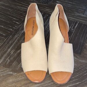Lucky Brand Women's Cream Open Toe Mules